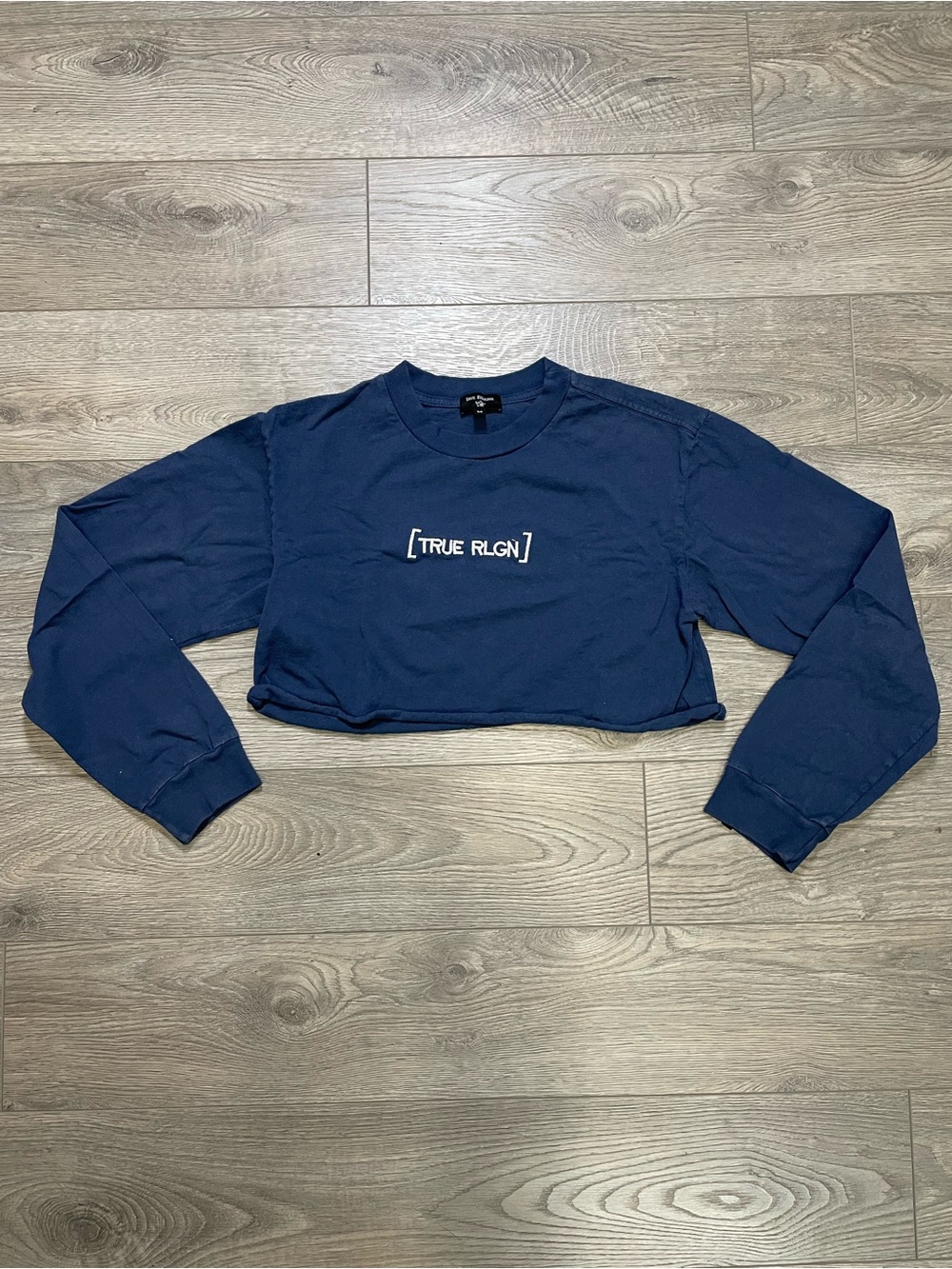 True Religion Vintage Blue Crop Top Long Sleeve Embroidered Spellout Size M